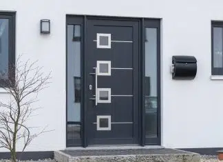 porte extérieure