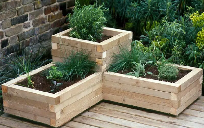 Comment entretenir des jardinières en bois