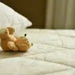 Guide pour choisir le matelas idéal pour votre bébé