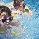 Protégez votre piscine avec un volet