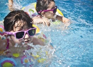 Protégez votre piscine avec un volet