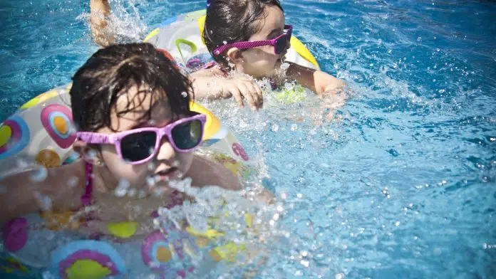 Protégez votre piscine avec un volet