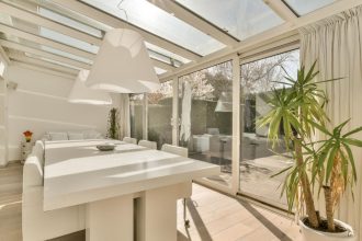 Réinventer son habitat à Dijon avec une extension en aluminium sur mesure