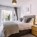 Tête de lit 160 : comment bien la choisir pour votre chambre ?
