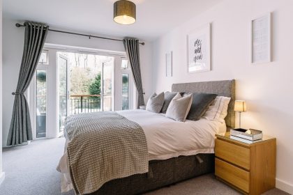 Tête de lit 160 : comment bien la choisir pour votre chambre ?